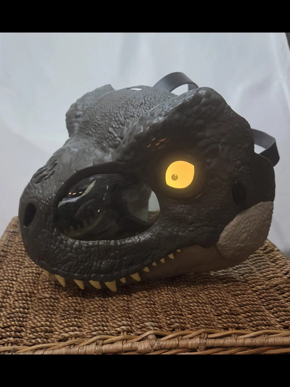 Mattel Jurassic World Rebirth T-Rex Rage N Roar Mask - Light And Sounds